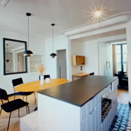 Appartamento Front Metro , Center , Amusing Place ,Close To Monument As Eiffel Tour And Louvre Meusm Parigi